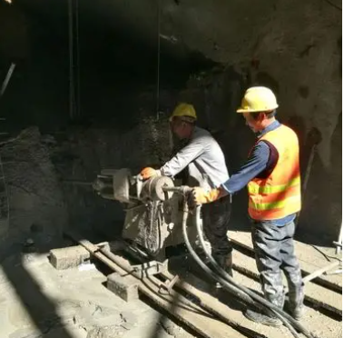 玉屏水下抗分散灌浆料特点 水下不分散注浆料介绍